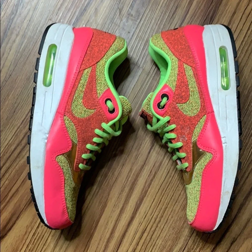 Nike Air Max 1 SE Ghost Green Women (8)